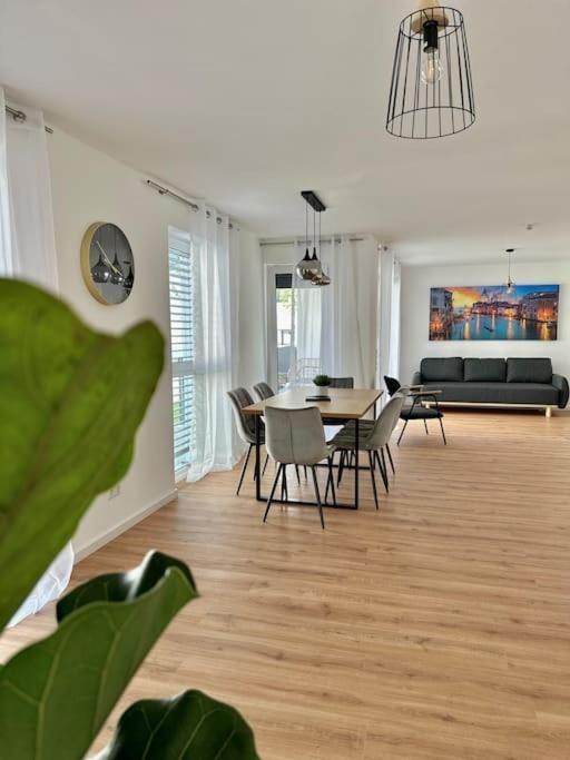 Amao-Pearl I Comfort Suite I 94Qm I Kingsize-Bett I Exklusiv Mit Balkon & Tiefgarage I Aufzug Offenburg Eksteriør billede