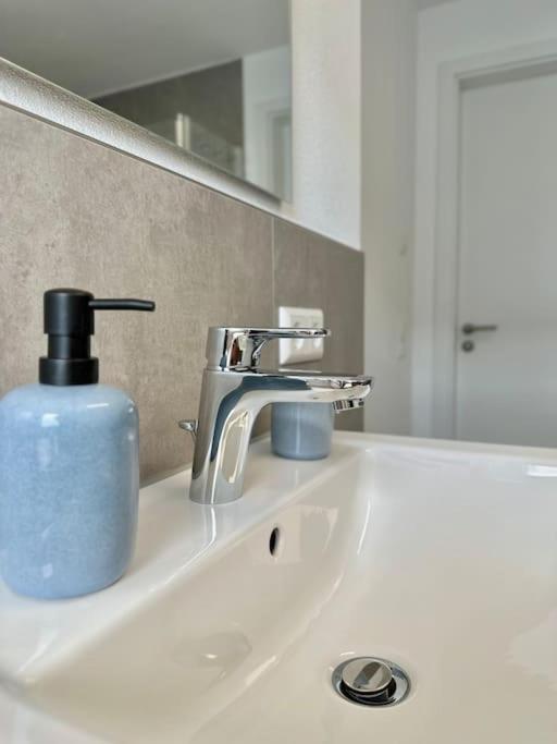 Amao-Pearl I Comfort Suite I 94Qm I Kingsize-Bett I Exklusiv Mit Balkon & Tiefgarage I Aufzug Offenburg Eksteriør billede