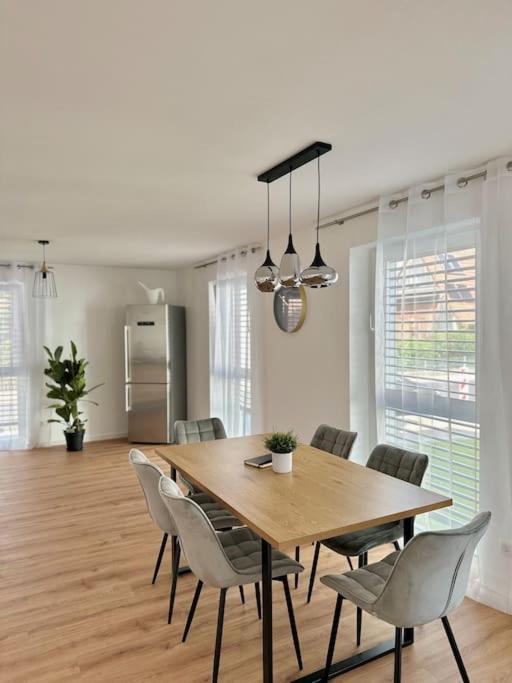 Amao-Pearl I Comfort Suite I 94Qm I Kingsize-Bett I Exklusiv Mit Balkon & Tiefgarage I Aufzug Offenburg Eksteriør billede